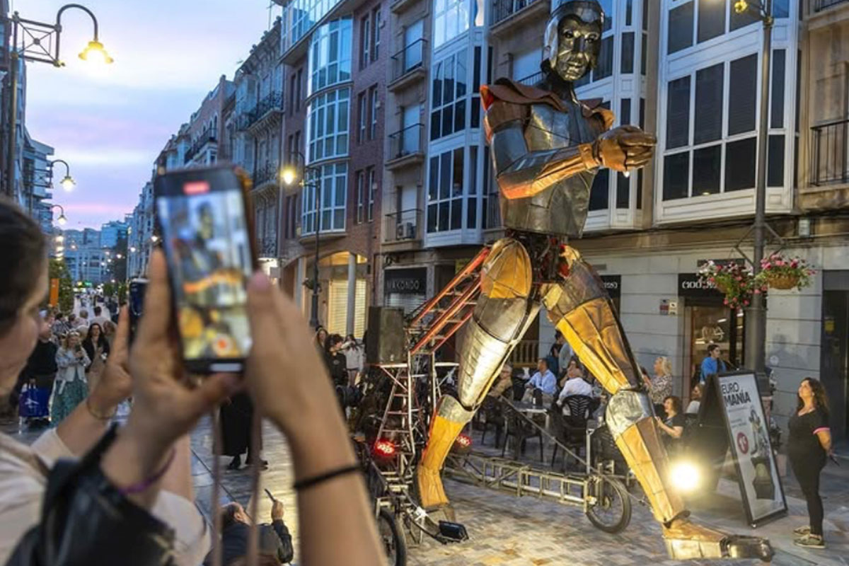 imagen de Ficciona mmm: crea tu propia historia sobre el festival mucho ms mayo